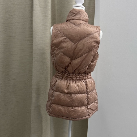Athleta Banner Peak Down Vest Nouveau Rose Size S - Picture 9 of 12